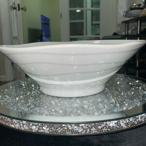 Plastic swirly large 11 inch diameter kitchen fruit white decoration bowl